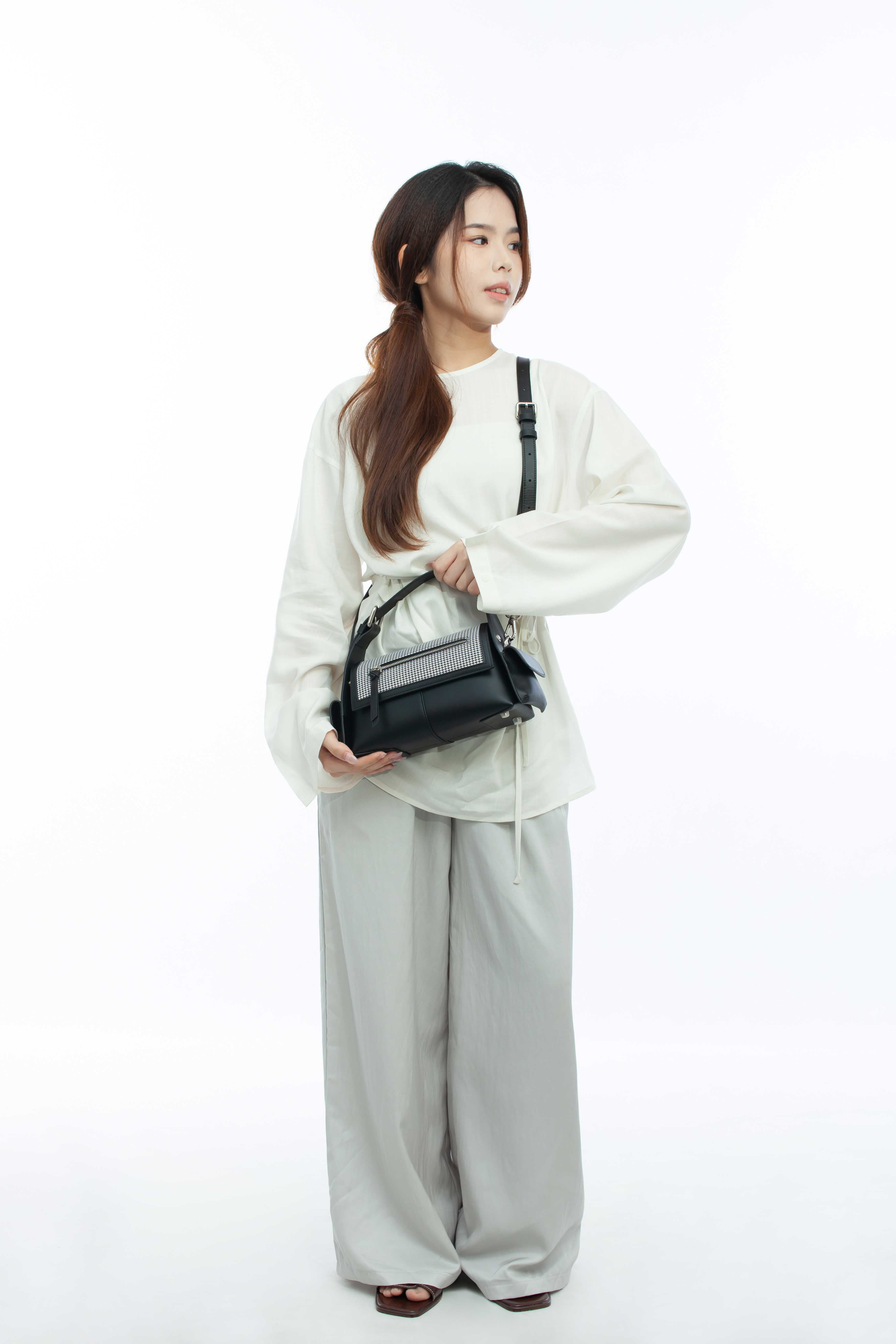 JUVIE-BLACK