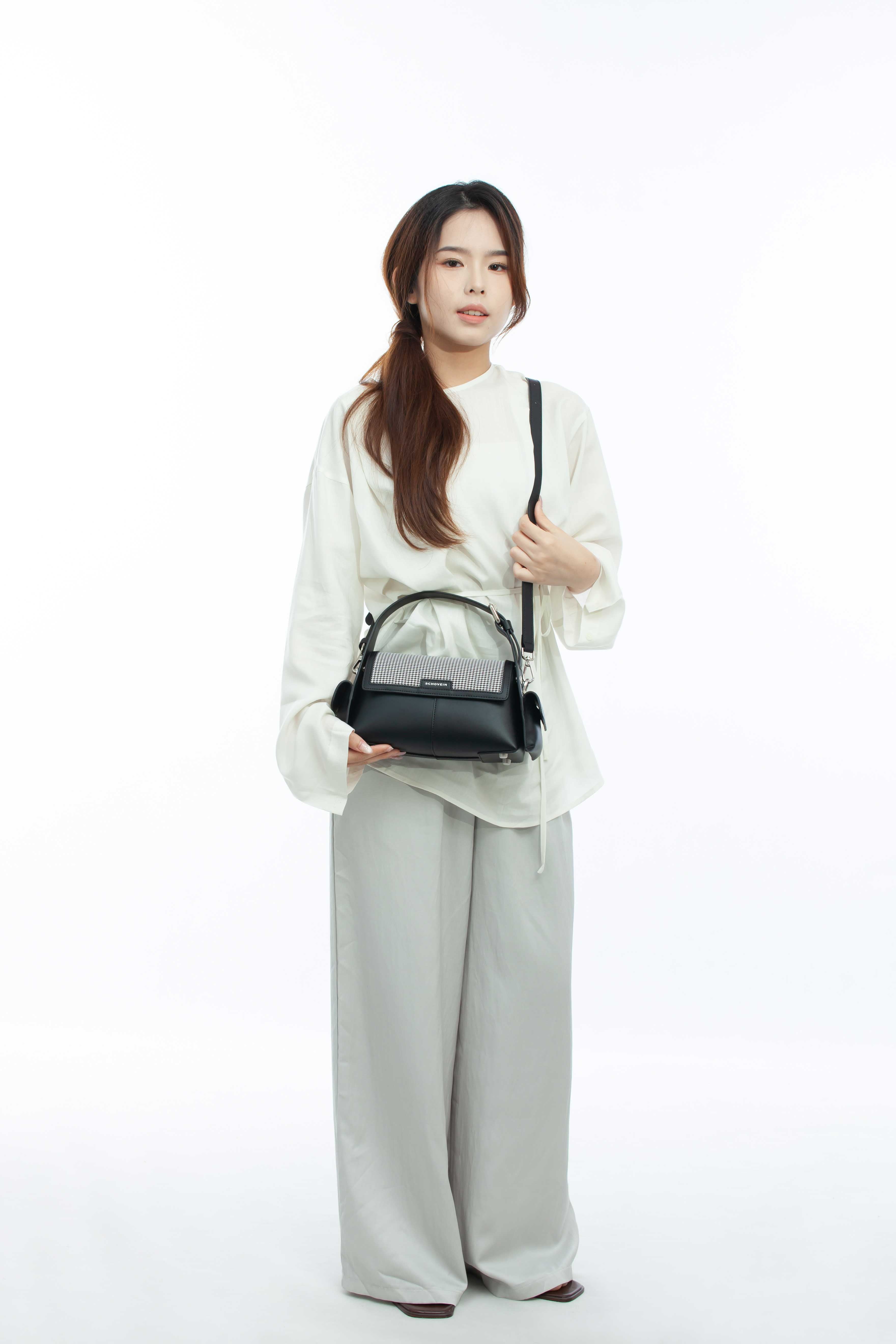 JUVIE-BLACK