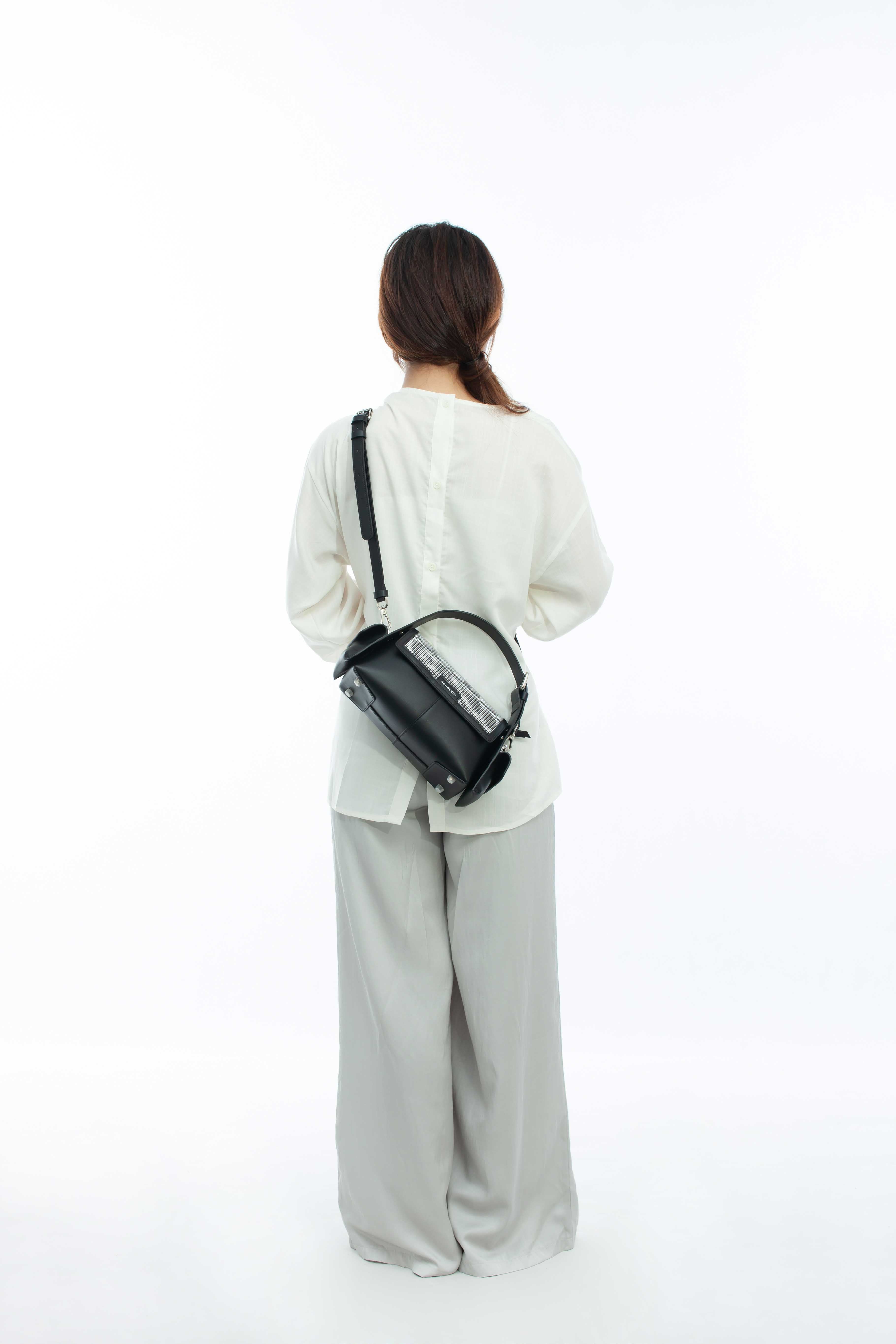 JUVIE-BLACK
