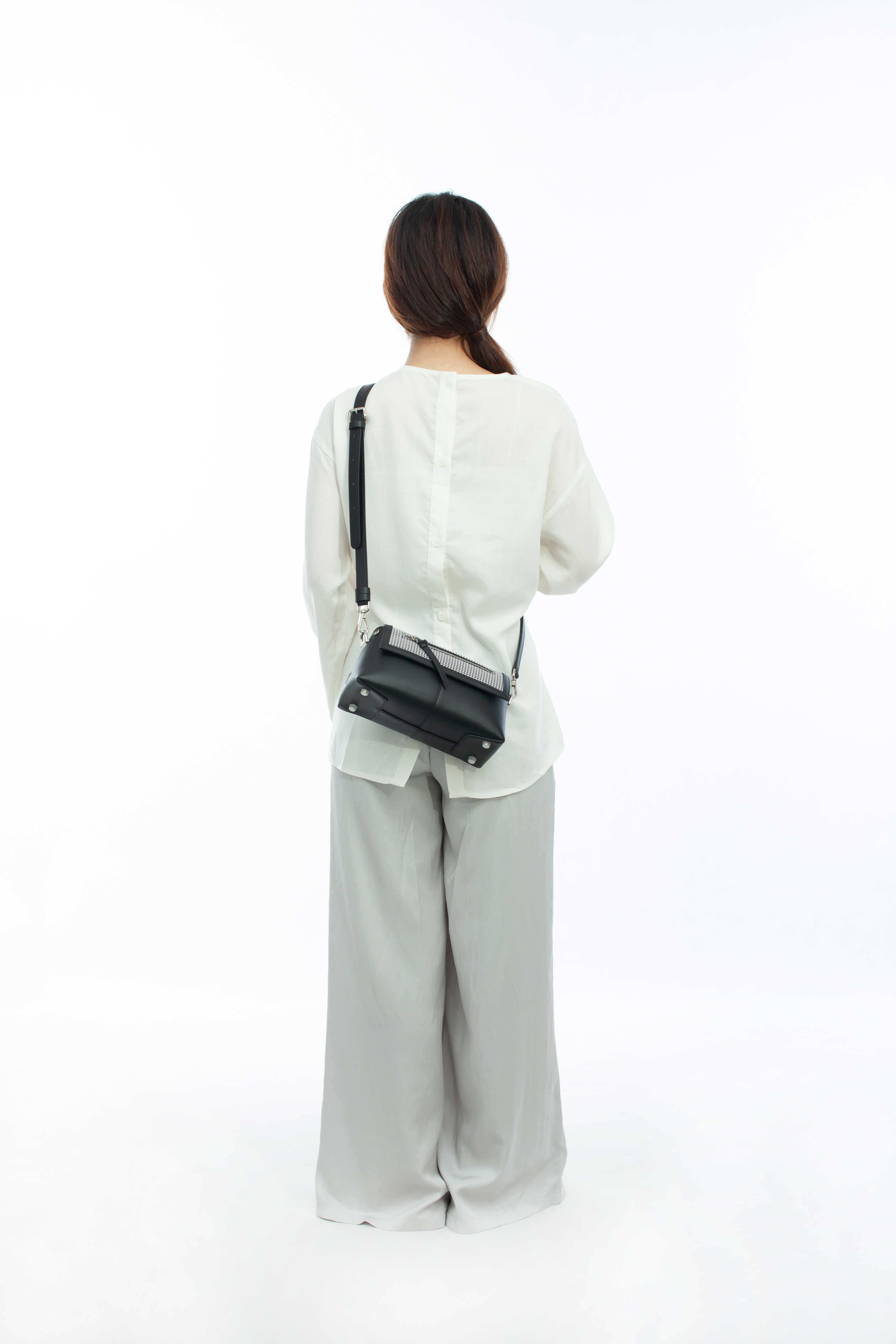 JUVIE-BLACK