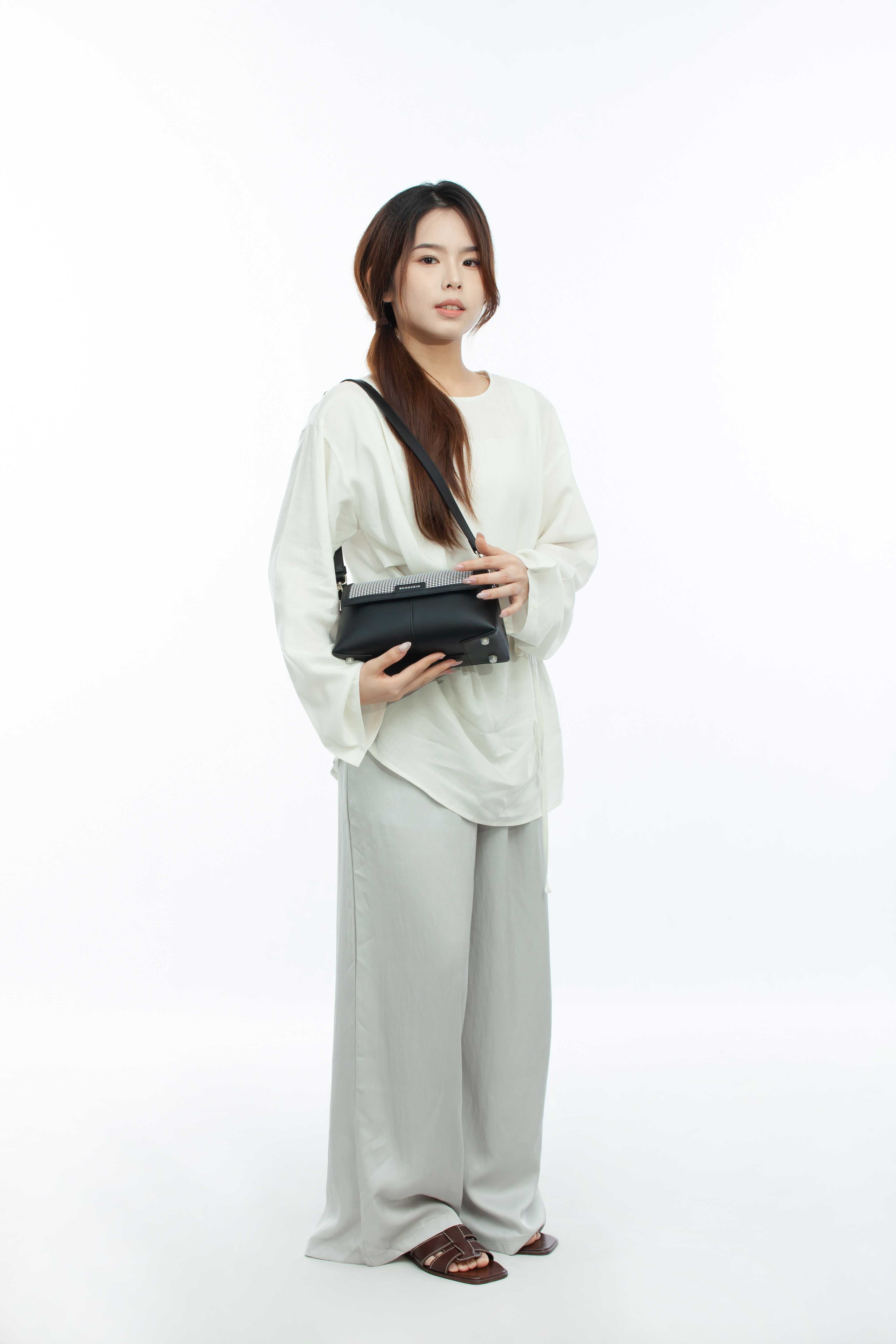 JUVIE-BLACK