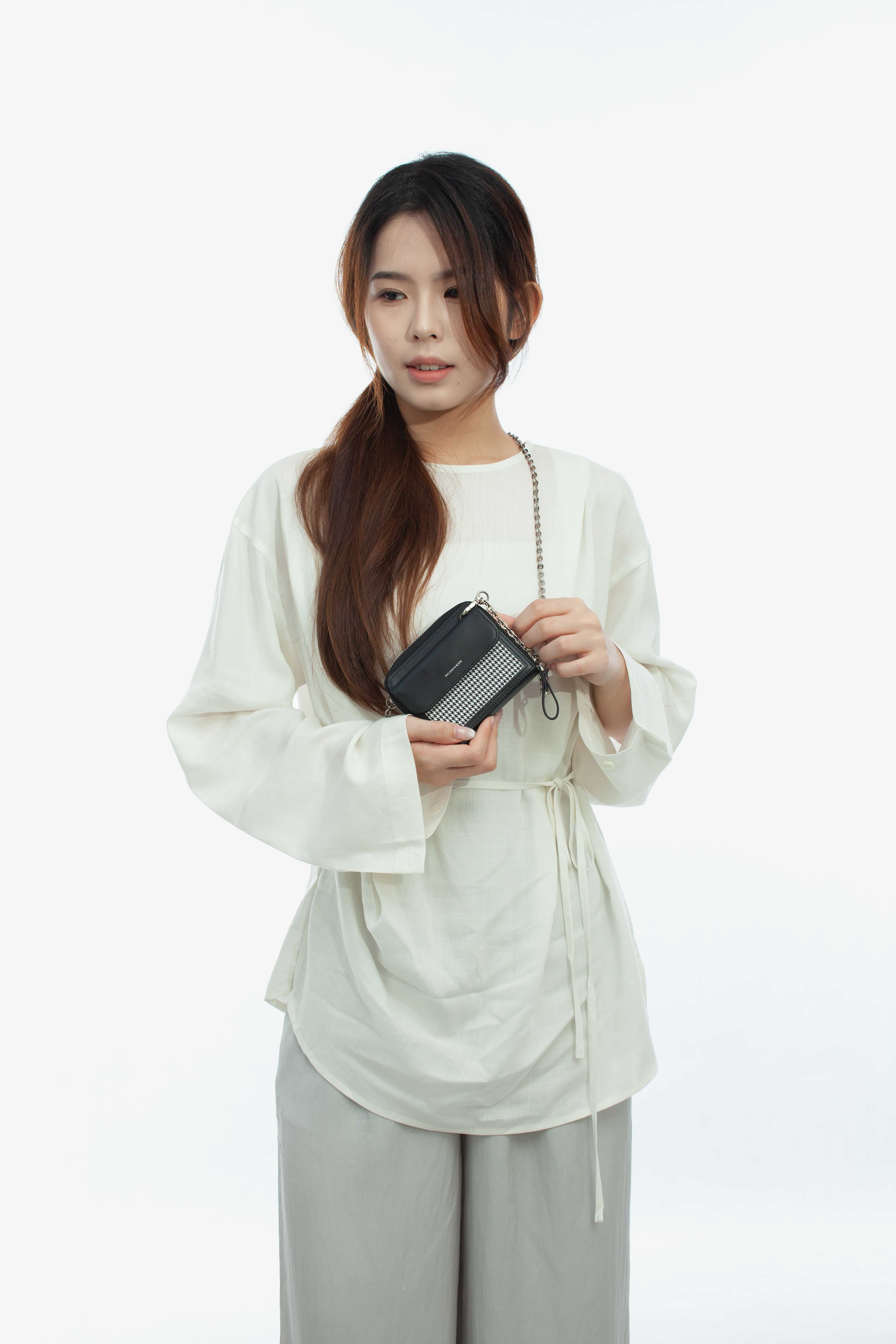 BERRIE-BLACK