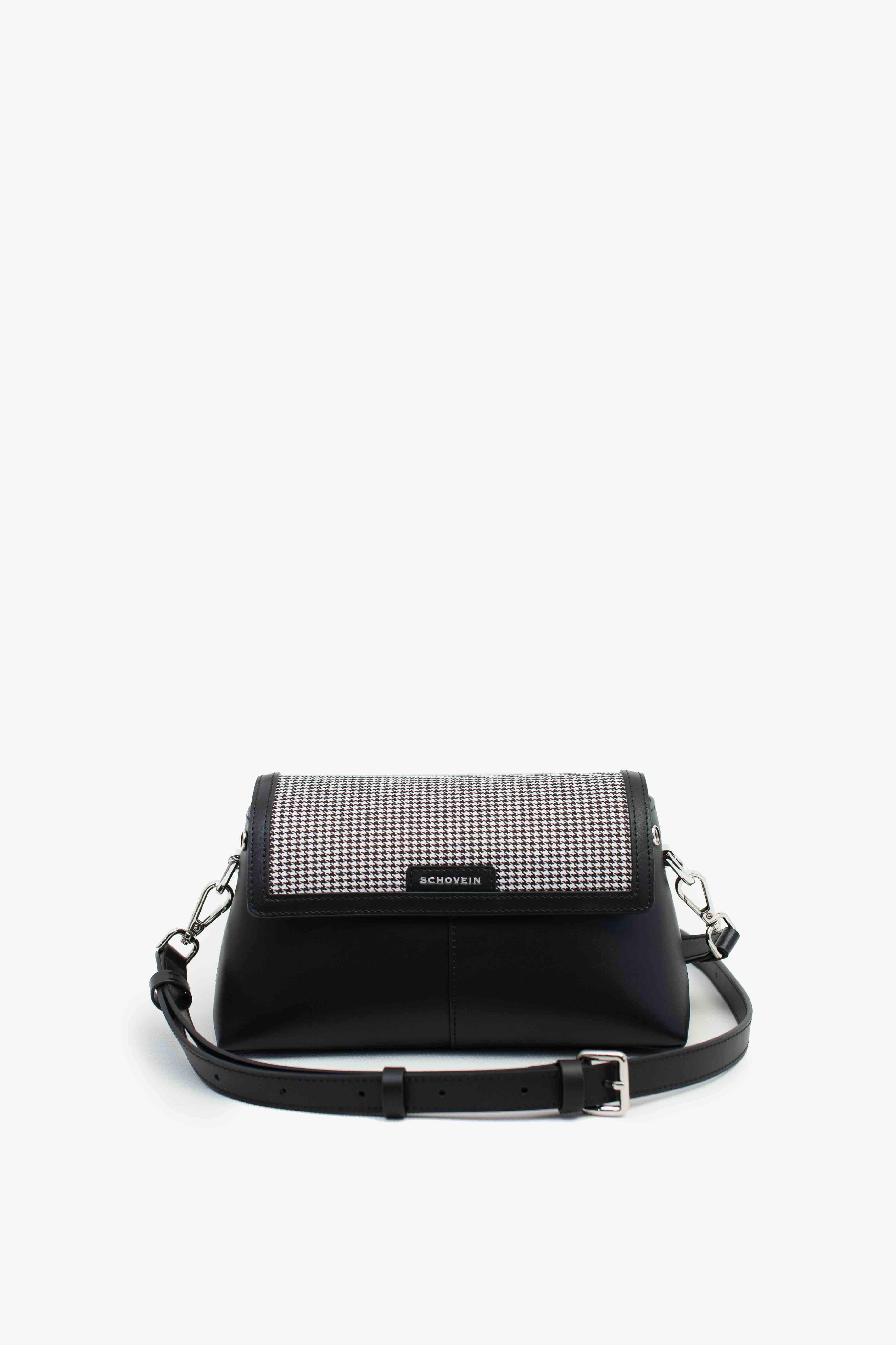 JUVIE-BLACK