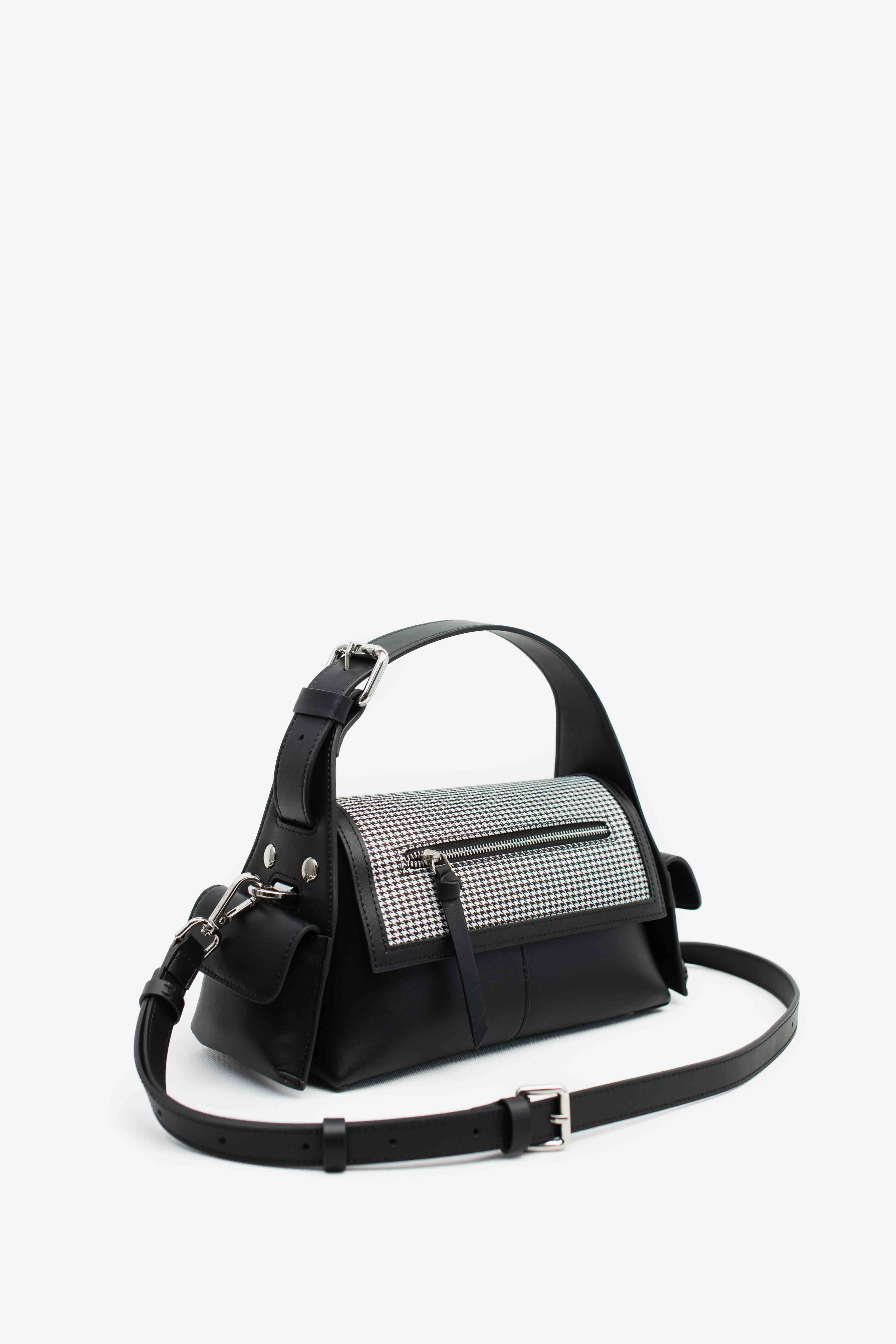 JUVIE-BLACK