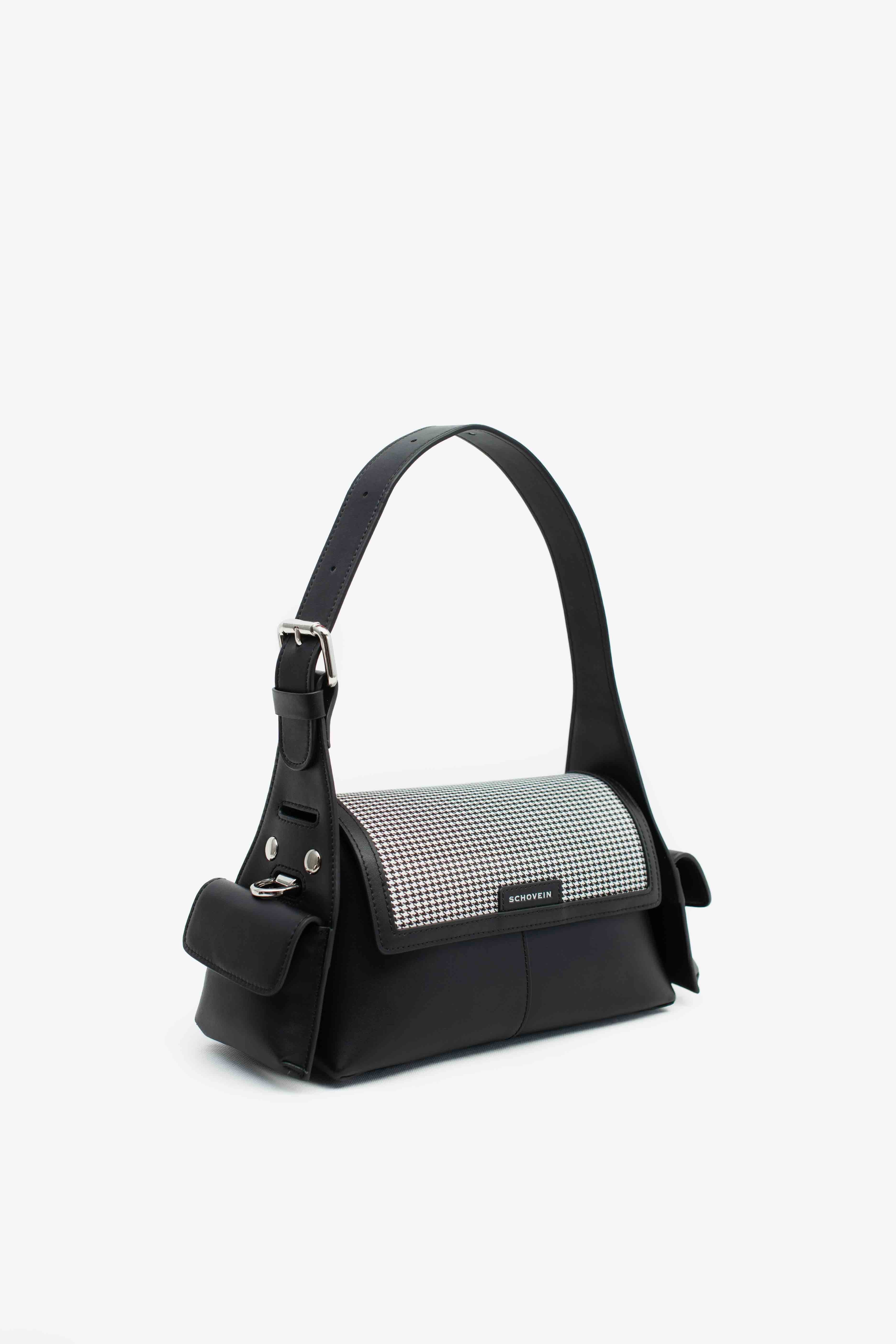 JUVIE-BLACK