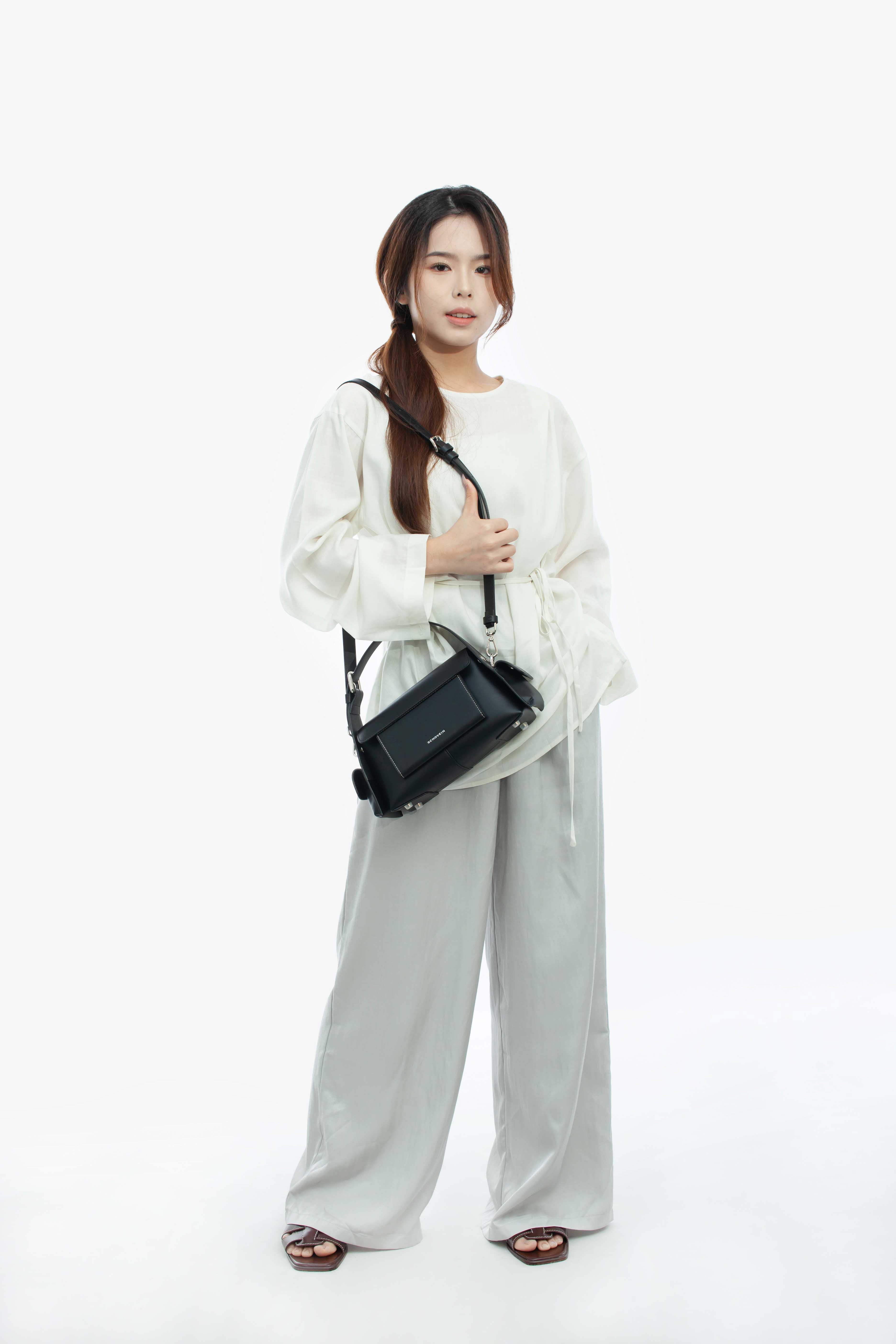 JUVIE-BLACK 1.0