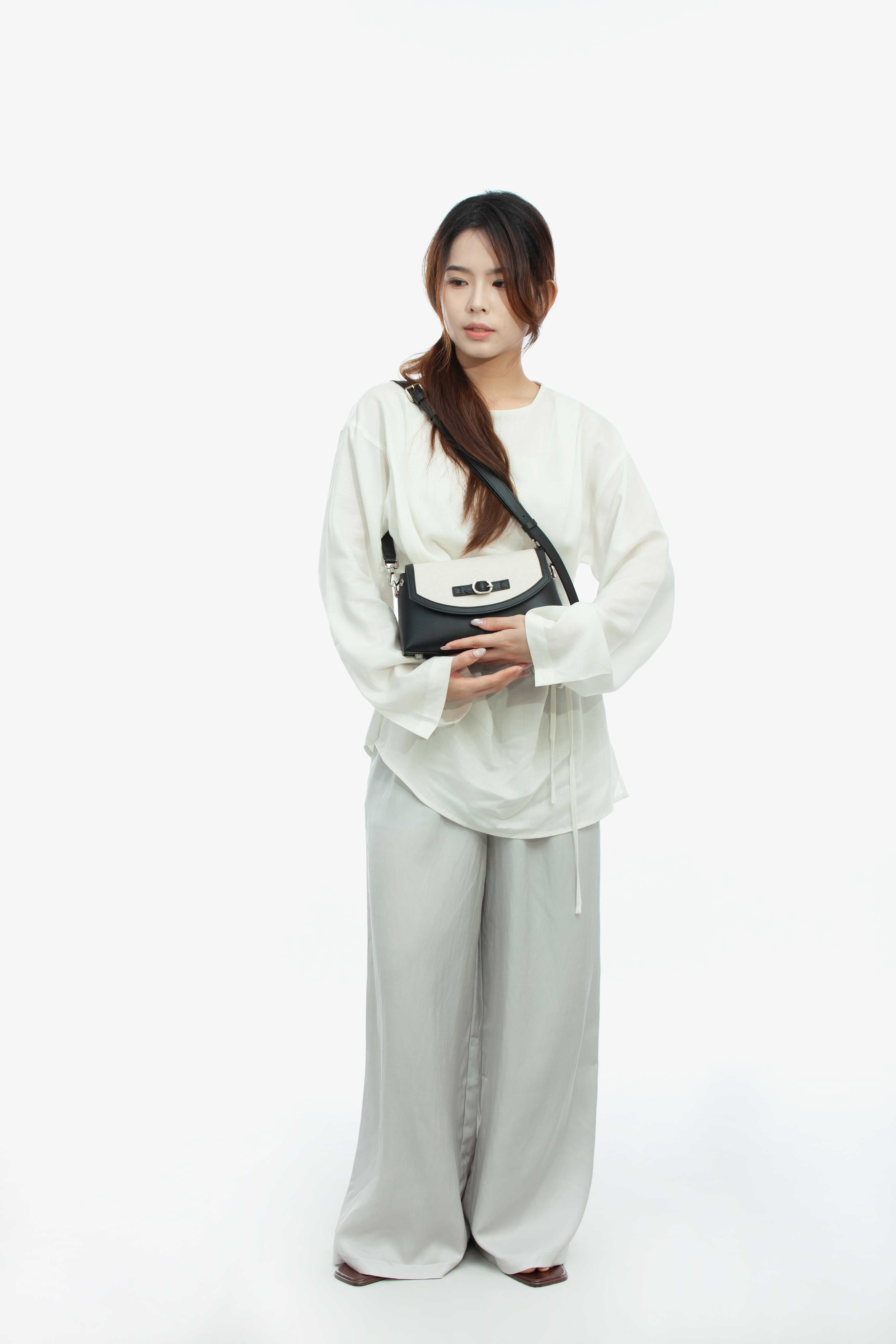 JUVIE-BLACK 1.0